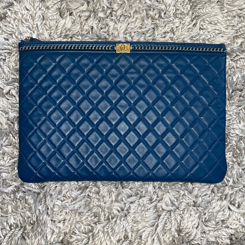Chanel pouch